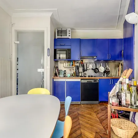 Central Avec Balcon Apartment Paris