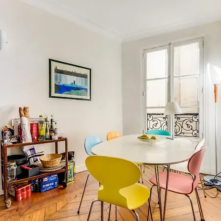 Central Avec Balcon * Paris