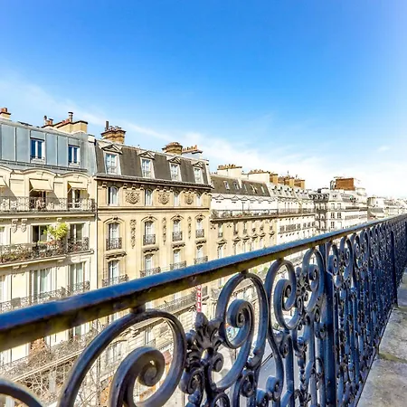 Appartement Central Avec Balcon Parijs